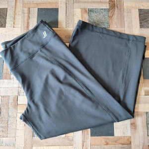 GREY Yoga Capris